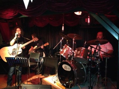 224120_4717844431481_174036975_n