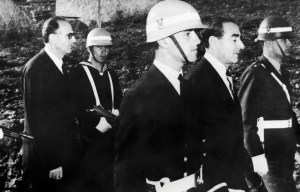 58432bec0f25442460b0ee36